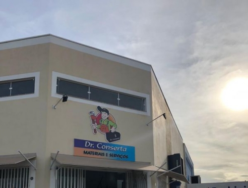 Loja de materiais para construo completa, com tudo para eltrica, hidrulica, ferragens, acabamentos